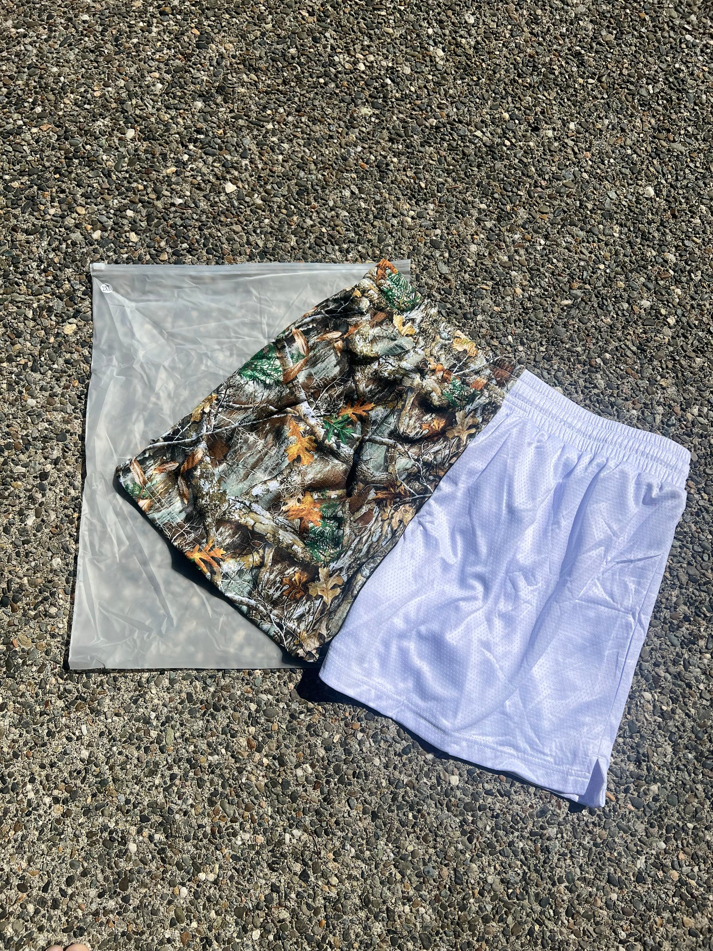 DEAD ROSES TRIPLE LOGO SHORTS CAMO/LIME